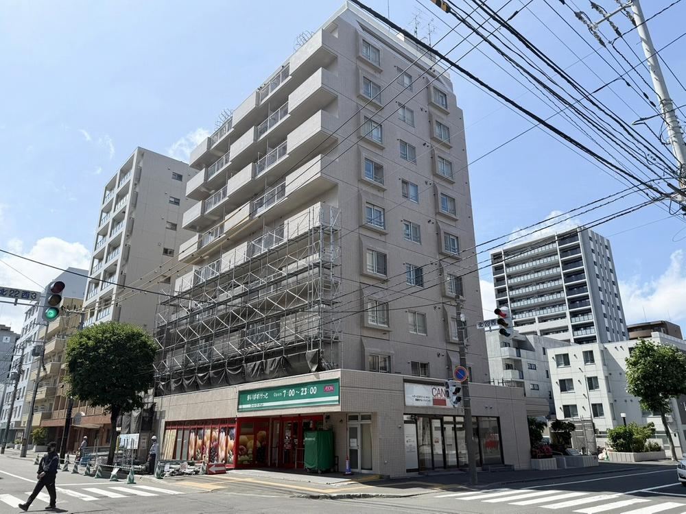 4LDK apartment in Kita Ward, Sapporo, Hokkaido - Photo 1