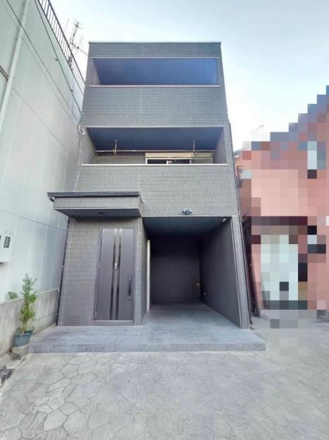 3LDK house in Higashi Ward, Sakai, Osaka - Photo 1