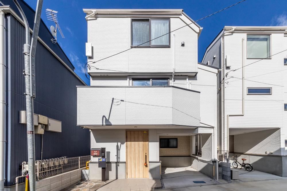 2LDK+S house in Kita Ward, Tokyo - Photo 1