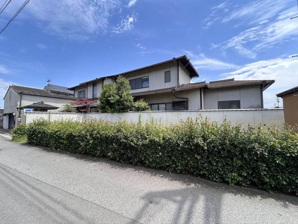 6LDK house in Takamatsu, Kagawa - Photo 1