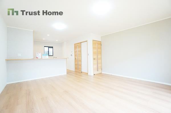 4LDK+S house in Tarumi Ward, Kobe, Hyogo - Photo 1