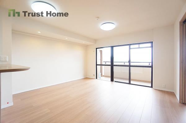 4LDK apartment in Tarumi Ward, Kobe, Hyogo - Photo 1
