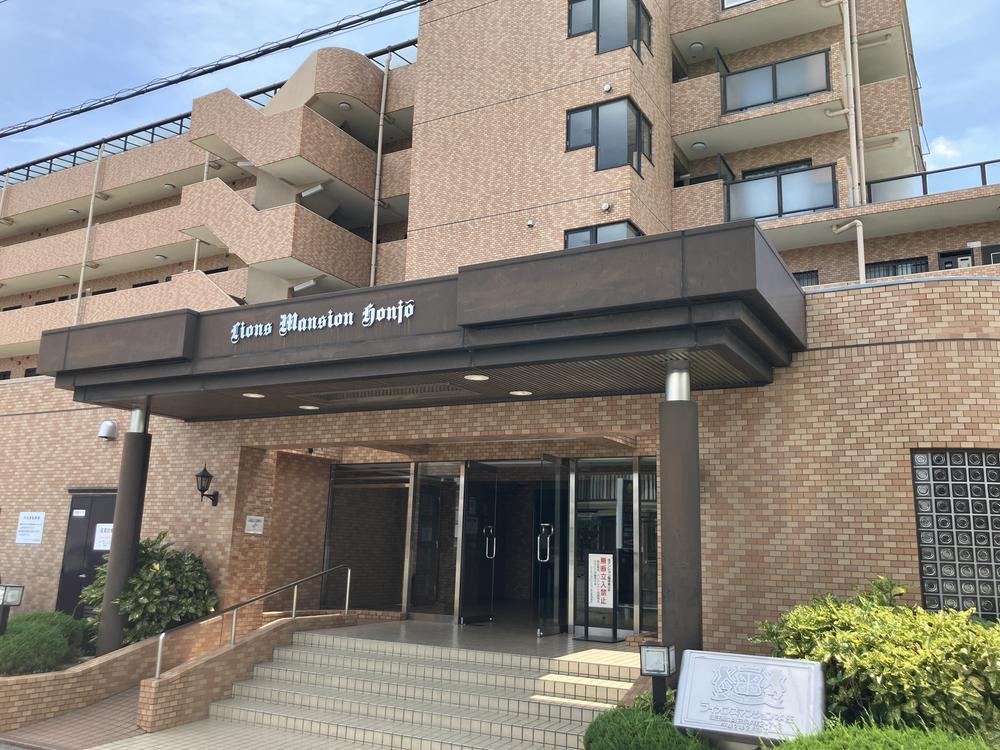 3LDK apartment in Honjo, Saitama - Photo 1