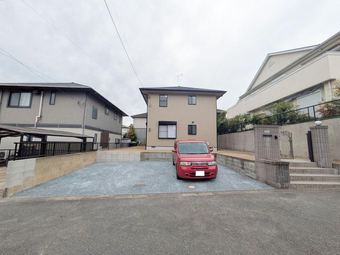 5LDK+S house in Ogori