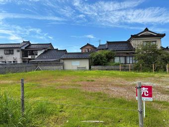 plot of land in Nikaho