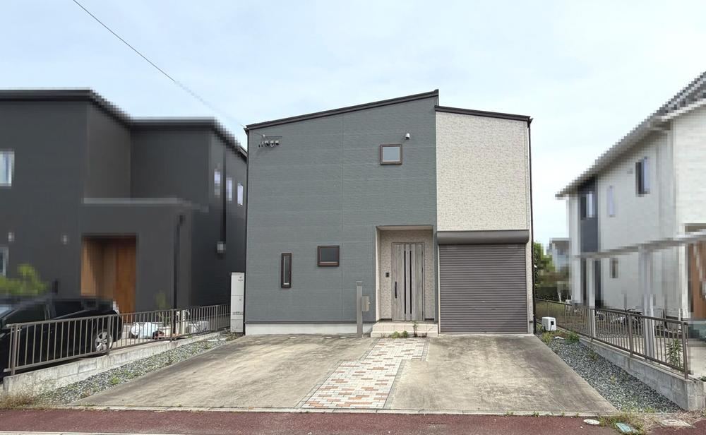 4LDK house in Tsu, Mie - Photo 1
