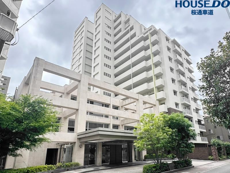 3LDK apartment in Higashi Ward, Nagoya, Aichi - Photo 1