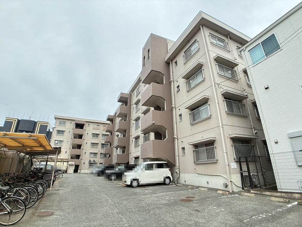 2LDK apartment in Hakata Ward, Fukuoka - Photo 1