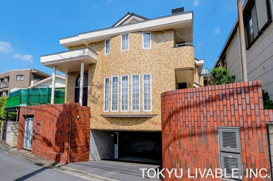 3LDK+S house in Setagaya Ward, Tokyo - Photo 1