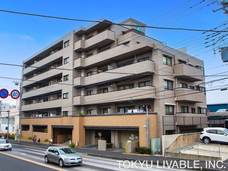 3LDK+S apartment in Yamato, Kanagawa - Photo 1