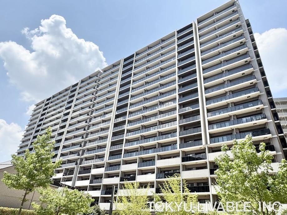4LDK apartment in Higashi Ward, Fukuoka - Photo 1