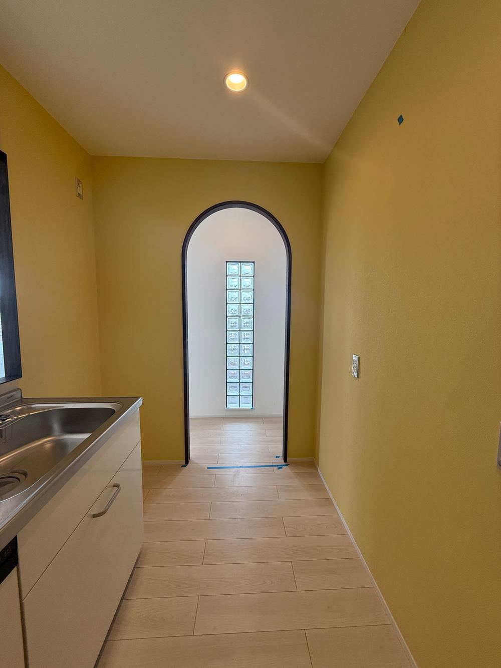 2LDK apartment in Nishinari Ward, Osaka - Photo 1