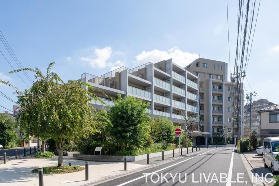 3LDK apartment in Setagaya Ward, Tokyo - Photo 1