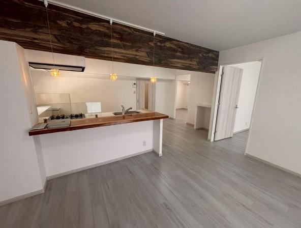 2LDK apartment in Nishi Ward, Osaka - Photo 1
