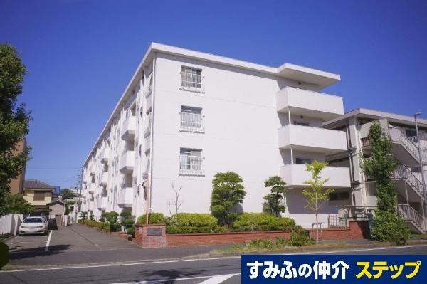 3LDK apartment in Yokosuka, Kanagawa - Photo 1