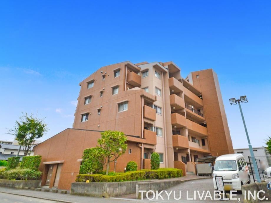 3LDK apartment in Chigasaki, Kanagawa - Photo 1
