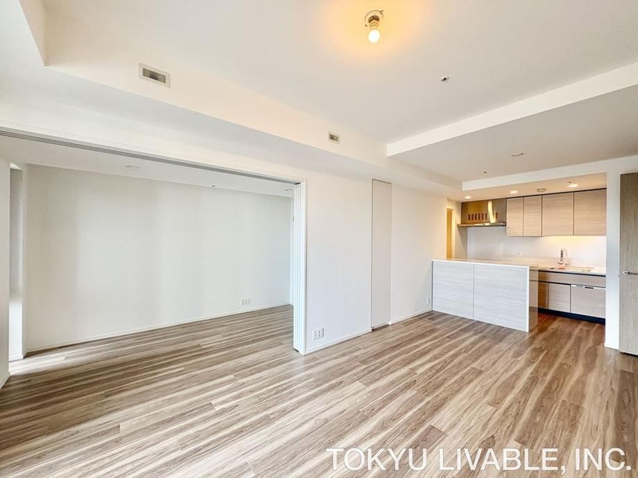 3LDK apartment in Chuo Ward, Tokyo - Photo 1