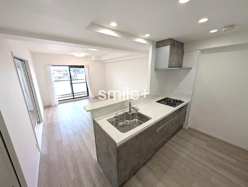 3LDK apartment in Kita Ward, Okayama - Photo 1