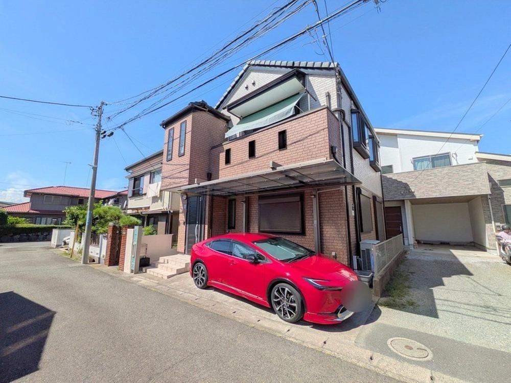 4LDK house in Ayase, Kanagawa - Photo 1