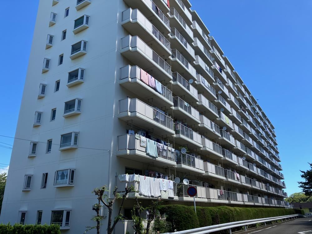 2LDK+S apartment in Miura, Kanagawa - Photo 1