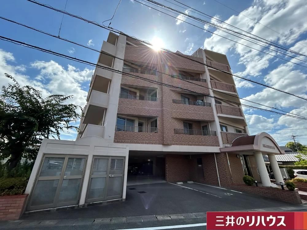 4LDK apartment in Kasuga, Fukuoka - Photo 1