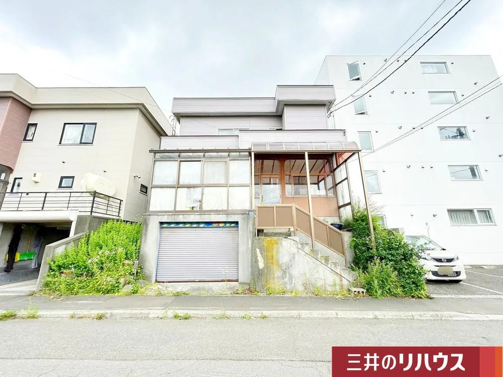 167 m² land in Nishi Ward, Sapporo, Hokkaido - Photo 1