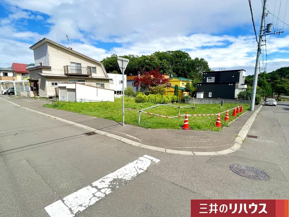 416 m² land in Minami Ward, Sapporo, Hokkaido - Photo 1