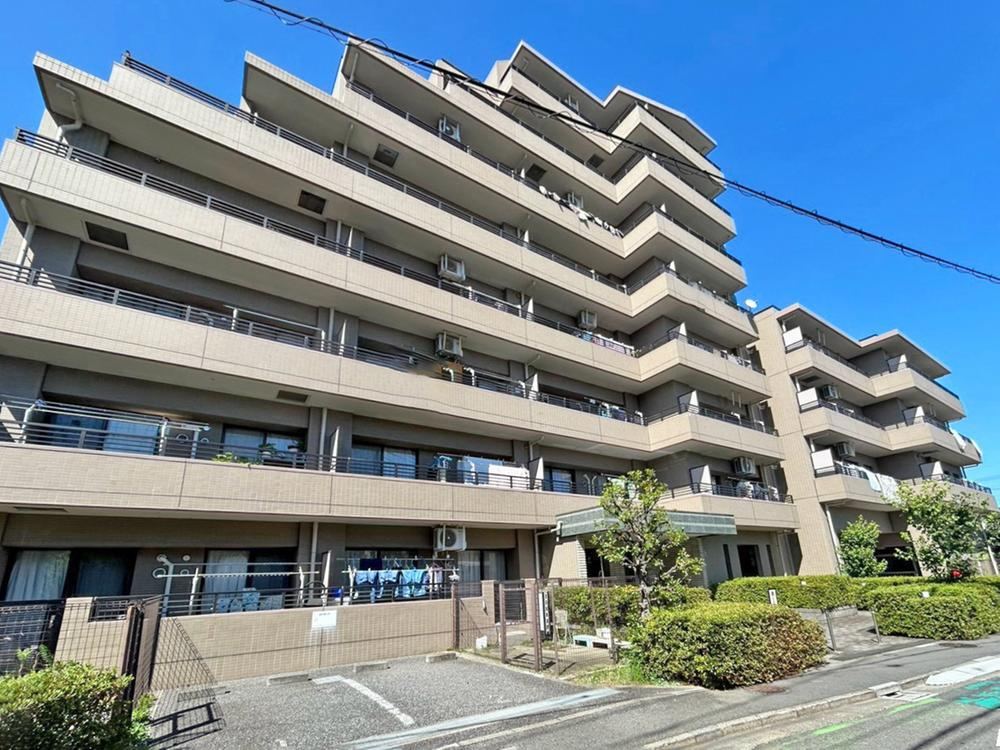 2LDK+S apartment in Toda, Saitama - Photo 1