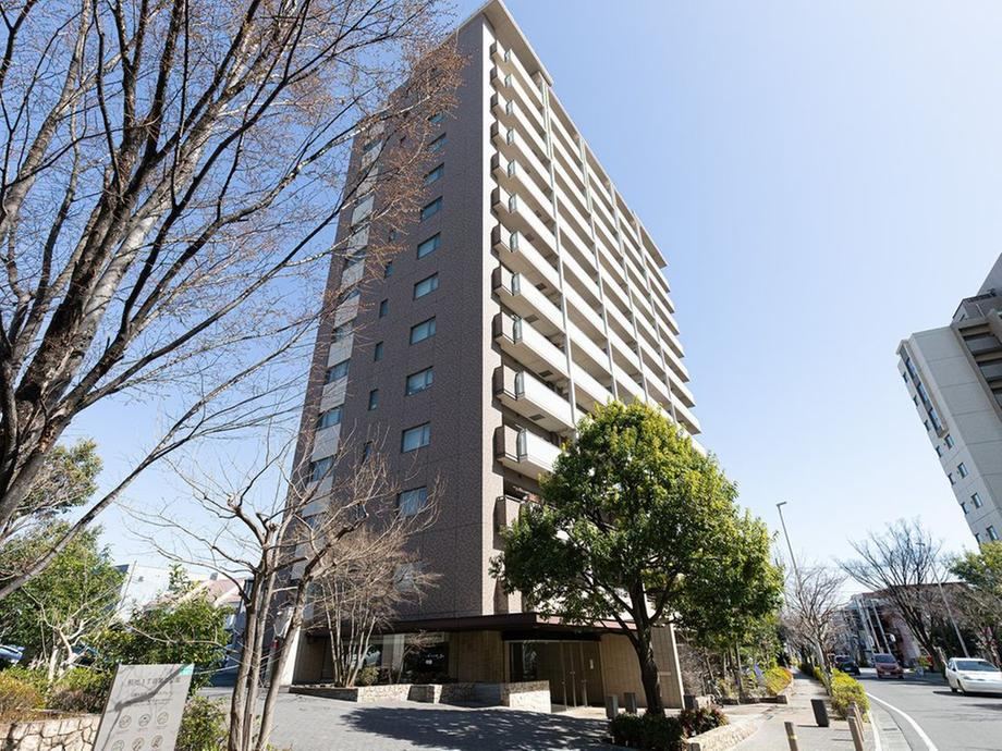 3LDK apartment in Urawa Ward, Saitama - Photo 1