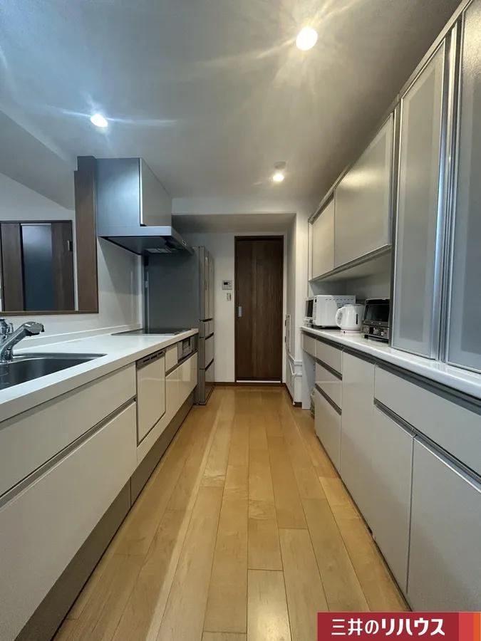 3LDK apartment in Ashiya, Hyogo - Photo 1