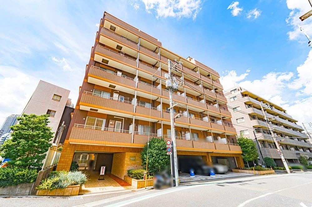 2LDK apartment in Shinjuku Ward, Tokyo - Photo 1