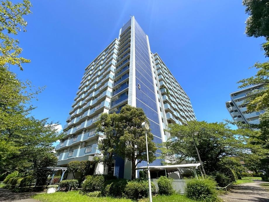 2LDK apartment in Koto Ward, Tokyo - Photo 1