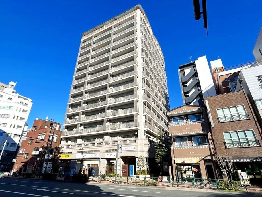 3LDK apartment in Koto Ward, Tokyo - Photo 1