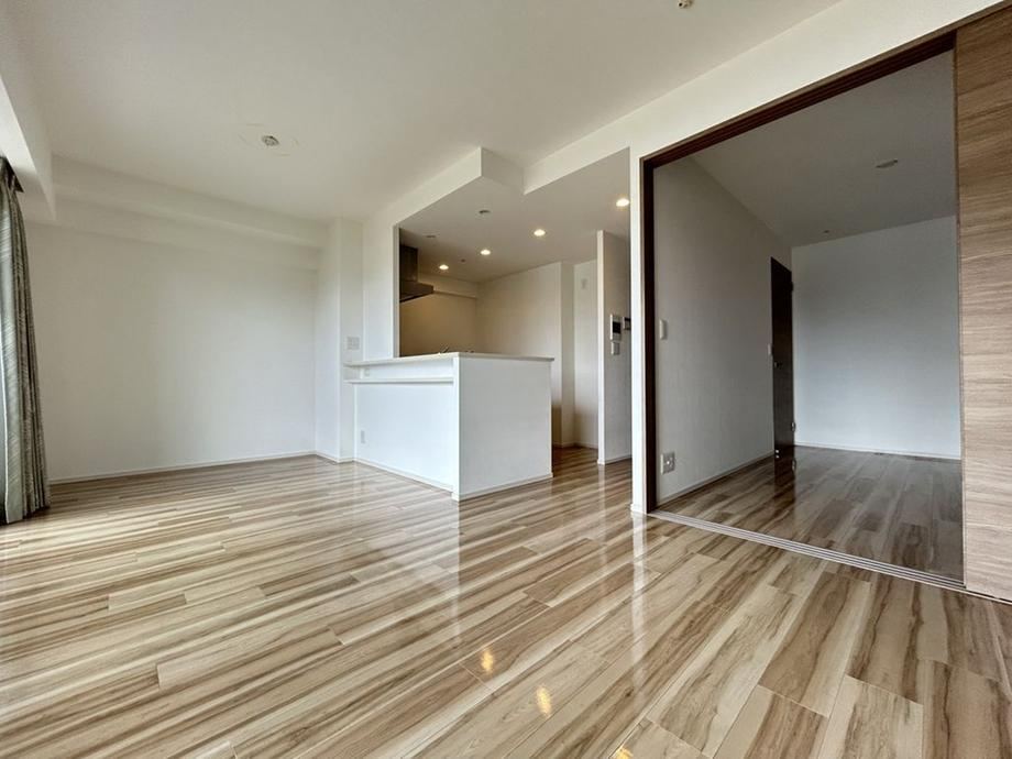 3LDK apartment in Nishinomiya, Hyogo - Photo 1