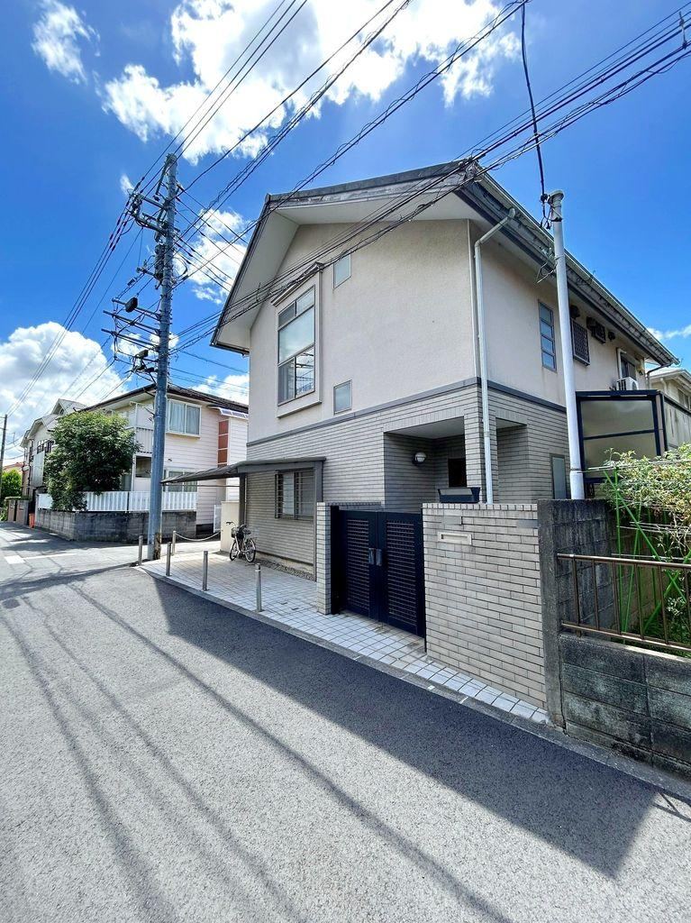5LDK house in Mitaka, Tokyo - Photo 1
