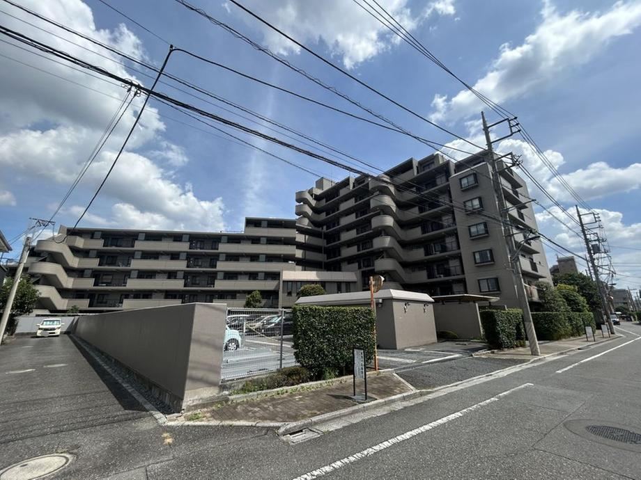 3LDK apartment in Kita Ward, Tokyo - Photo 1