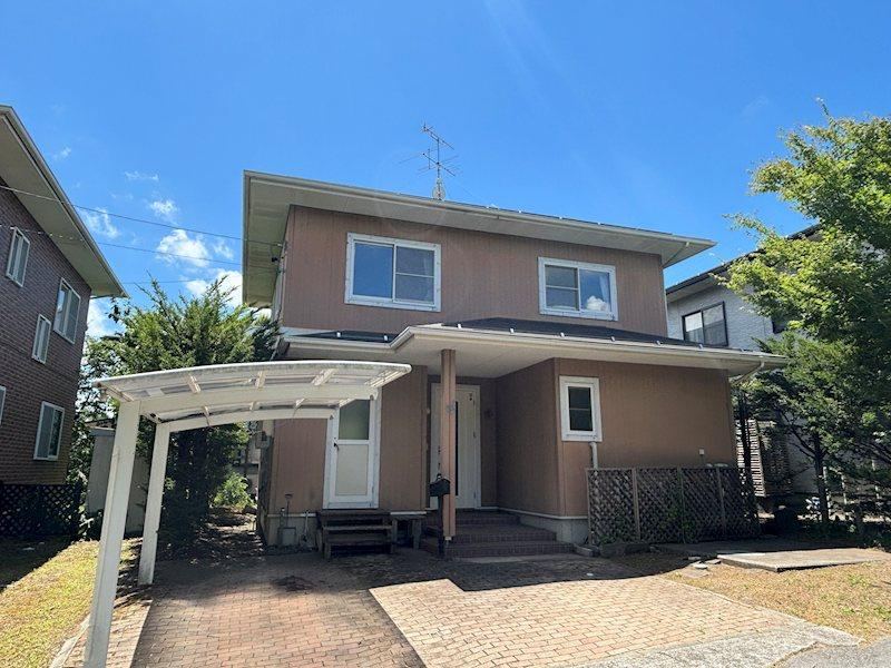 4LDK house in Karuizawa, Kitasaku District, Nagano - Photo 1