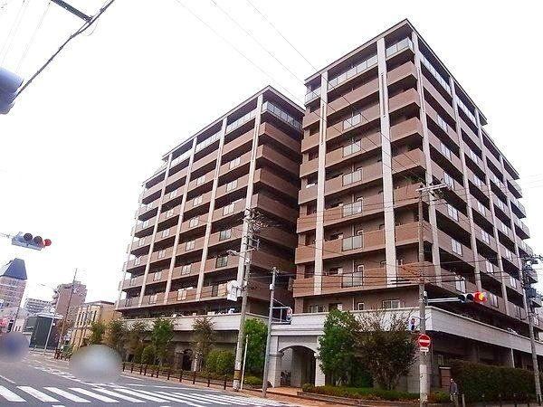 4LDK apartment in Higashinari Ward, Osaka - Photo 1