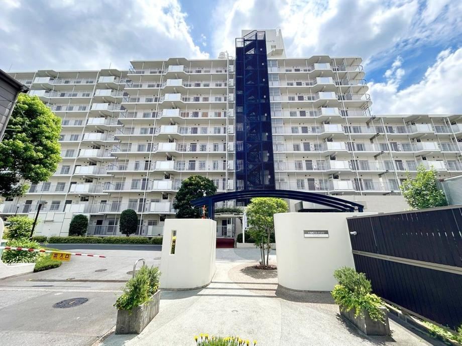 2LDK apartment in Koto Ward, Tokyo - Photo 1