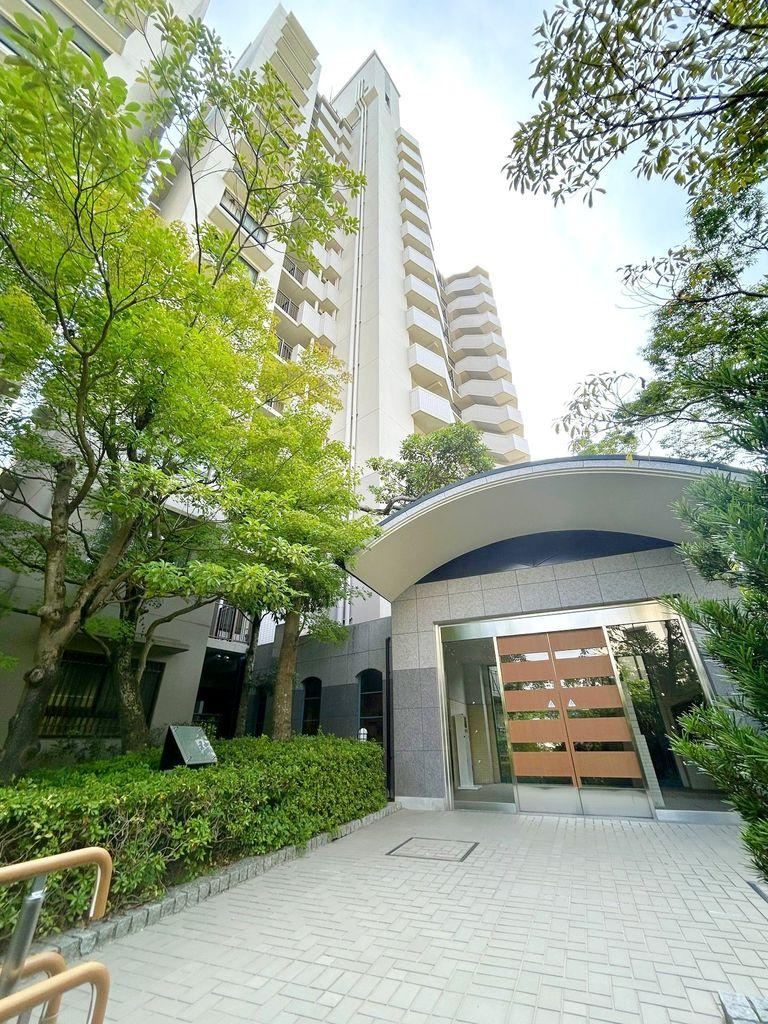 4LDK apartment in Kita Ward, Kobe, Hyogo - Photo 1