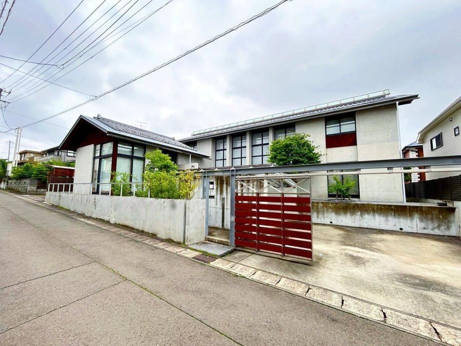 4LDK house in Izumi Ward, Sendai, Miyagi - Photo 1