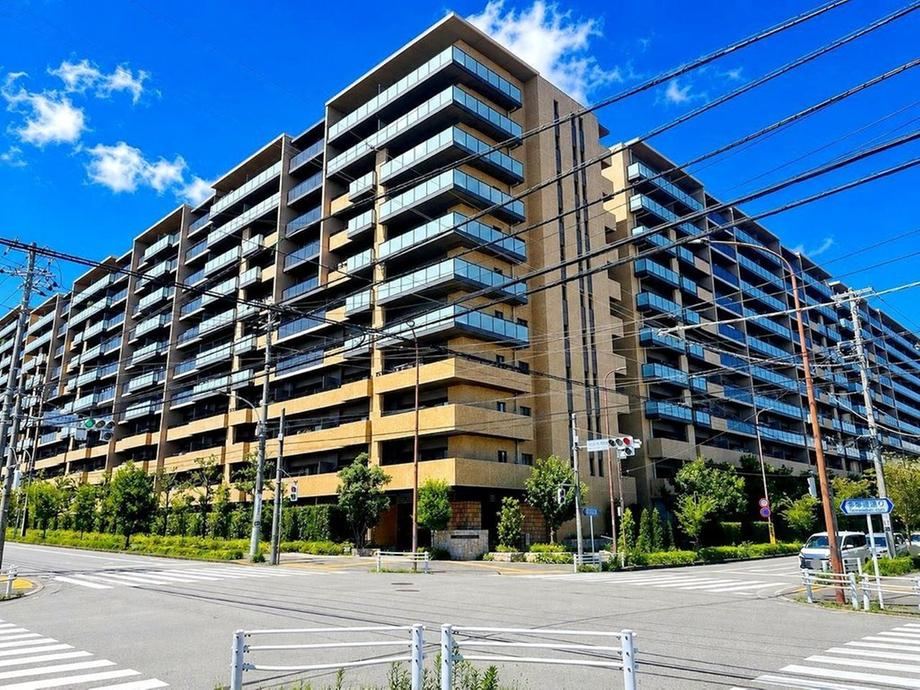 3LDK apartment in Machida, Tokyo - Photo 1