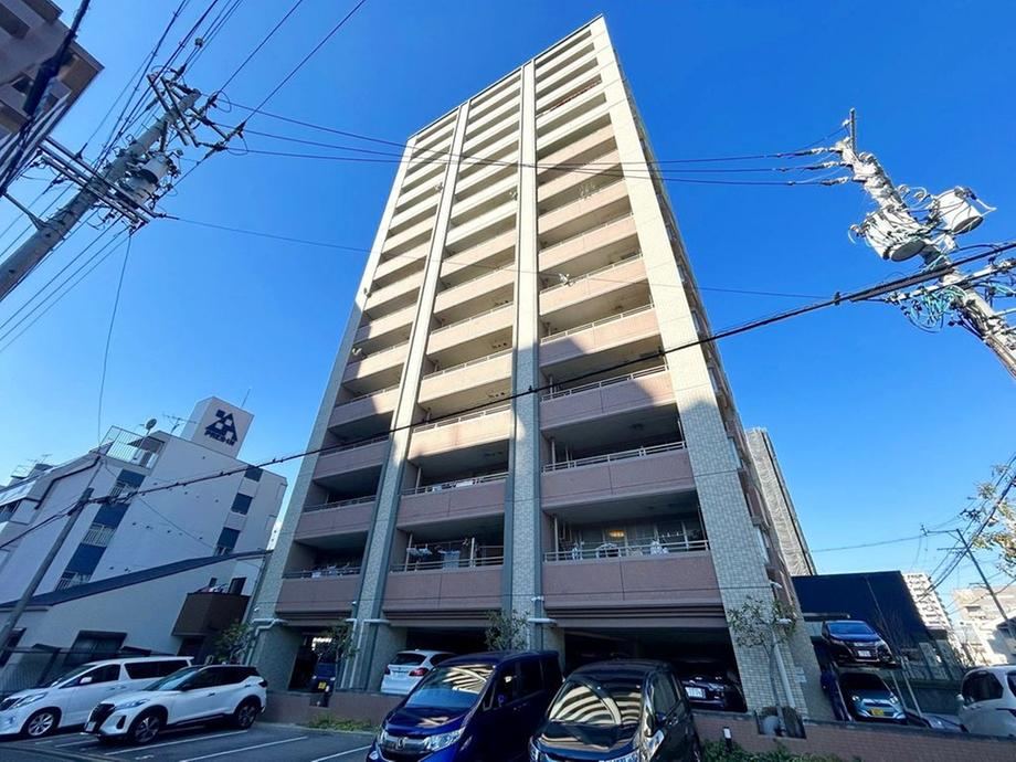 4LDK apartment in Naka Ward, Nagoya, Aichi - Photo 1