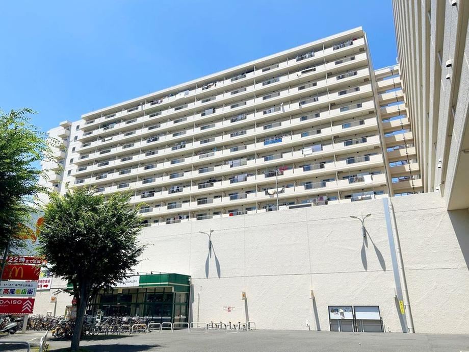3LDK apartment in Hachioji, Tokyo - Photo 1