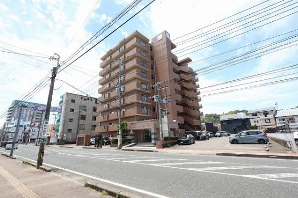 3LDK apartment in Nobeoka, Miyazaki - Photo 1