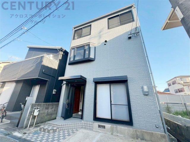 4LDK house in Amagasaki, Hyogo - Photo 1