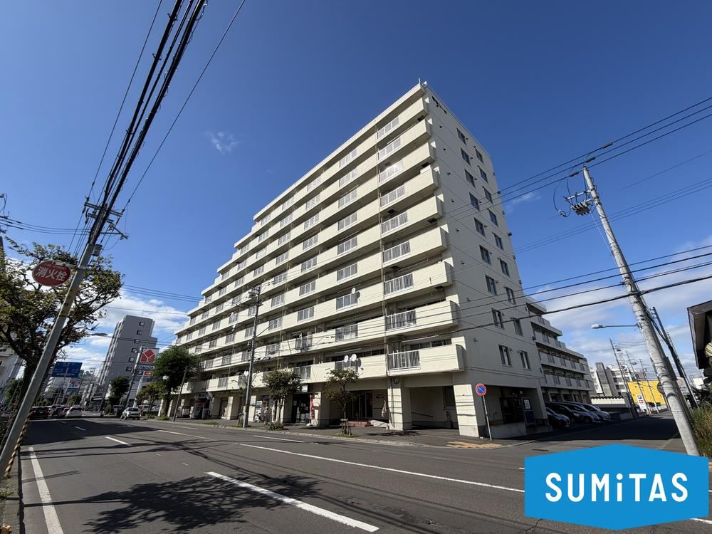 3LDK apartment in Nishi Ward, Sapporo, Hokkaido - Photo 1