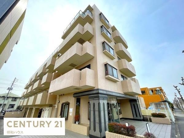 2LDK apartment in Tsurugashima, Saitama - Photo 1