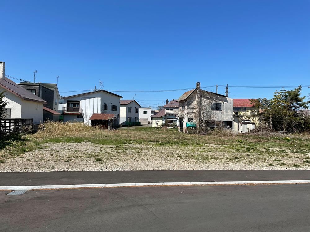 1045 m² land in Toyohira Ward, Sapporo, Hokkaido - Photo 1