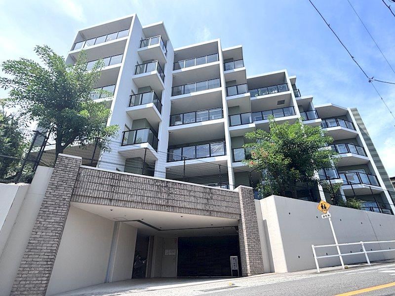 2LDK apartment in Yugawara, Ashigarashimo District, Kanagawa - Photo 1